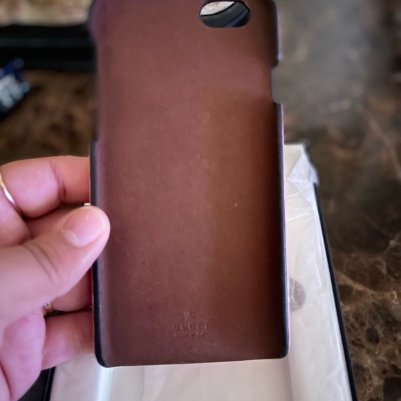 Gucci Authentic IPhone 6 case with box - Picture 5 of 9